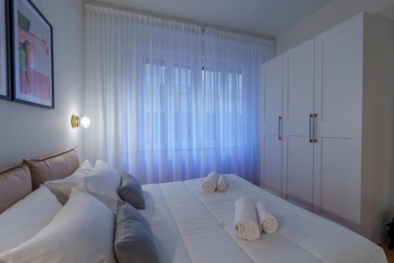 Porta Venezia-Trilocale-Luxury Con Wifi-Neflix Apartment Milan Luaran gambar