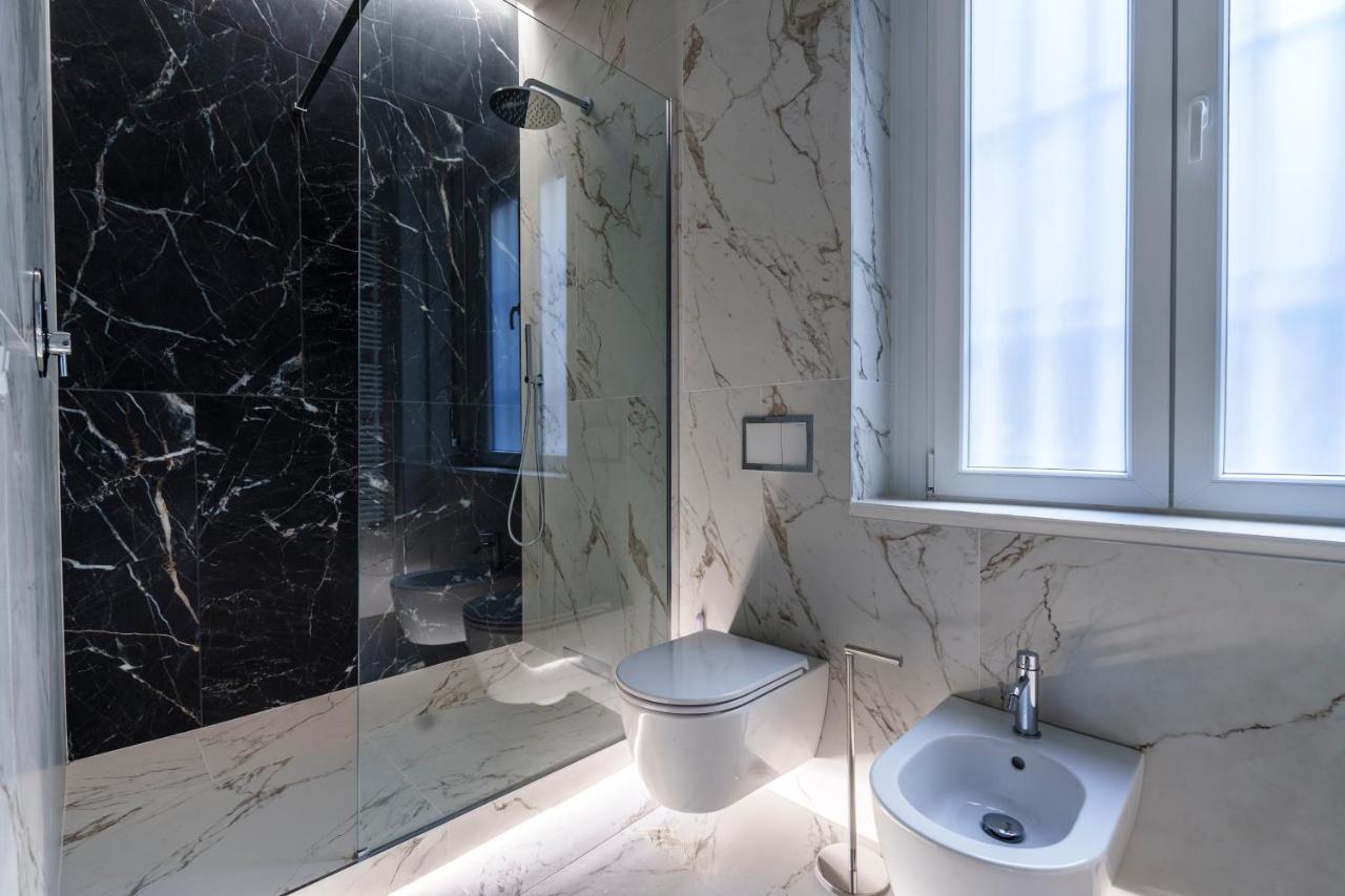 Porta Venezia-Trilocale-Luxury Con Wifi-Neflix Apartment Milan Luaran gambar