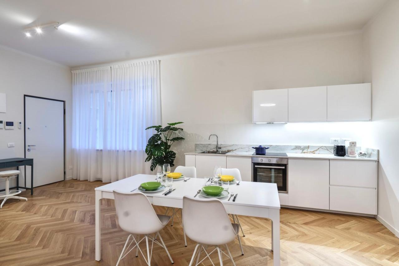 Porta Venezia-Trilocale-Luxury Con Wifi-Neflix Apartment Milan Luaran gambar