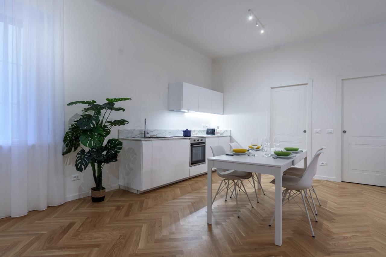 Porta Venezia-Trilocale-Luxury Con Wifi-Neflix Apartment Milan Luaran gambar