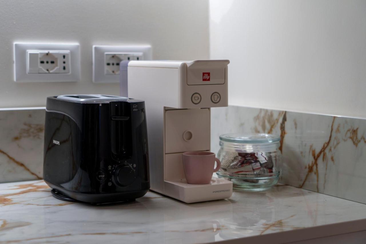 Porta Venezia-Trilocale-Luxury Con Wifi-Neflix Apartment Milan Luaran gambar